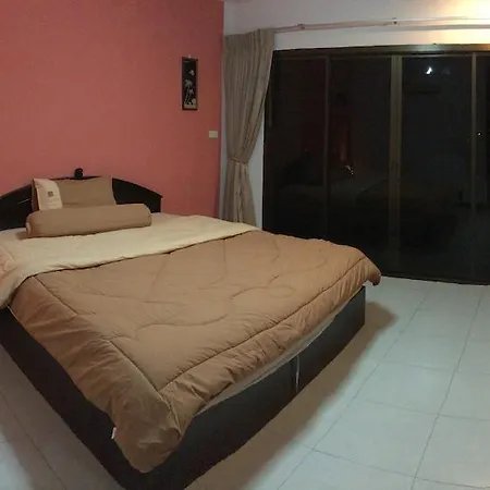 Patong Bay Guesthouse
